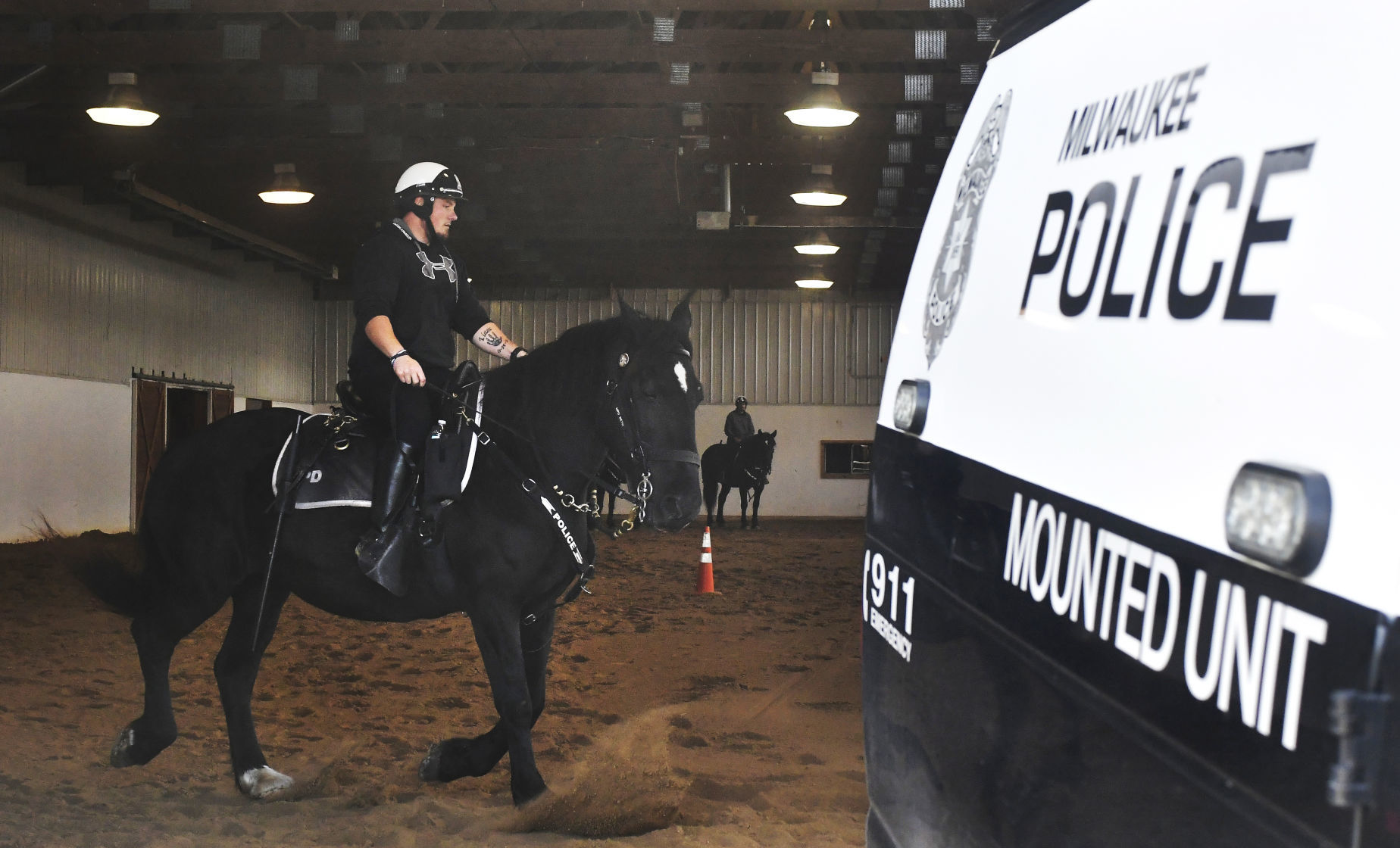 MOUNTED POLICE
